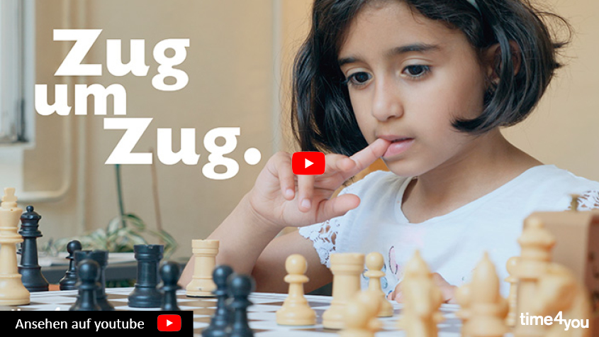 time4you Learning Experiences - Video über Kinder, die Schach spielen